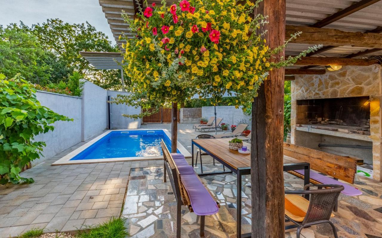 Villa Iness Medulin Exterior photo